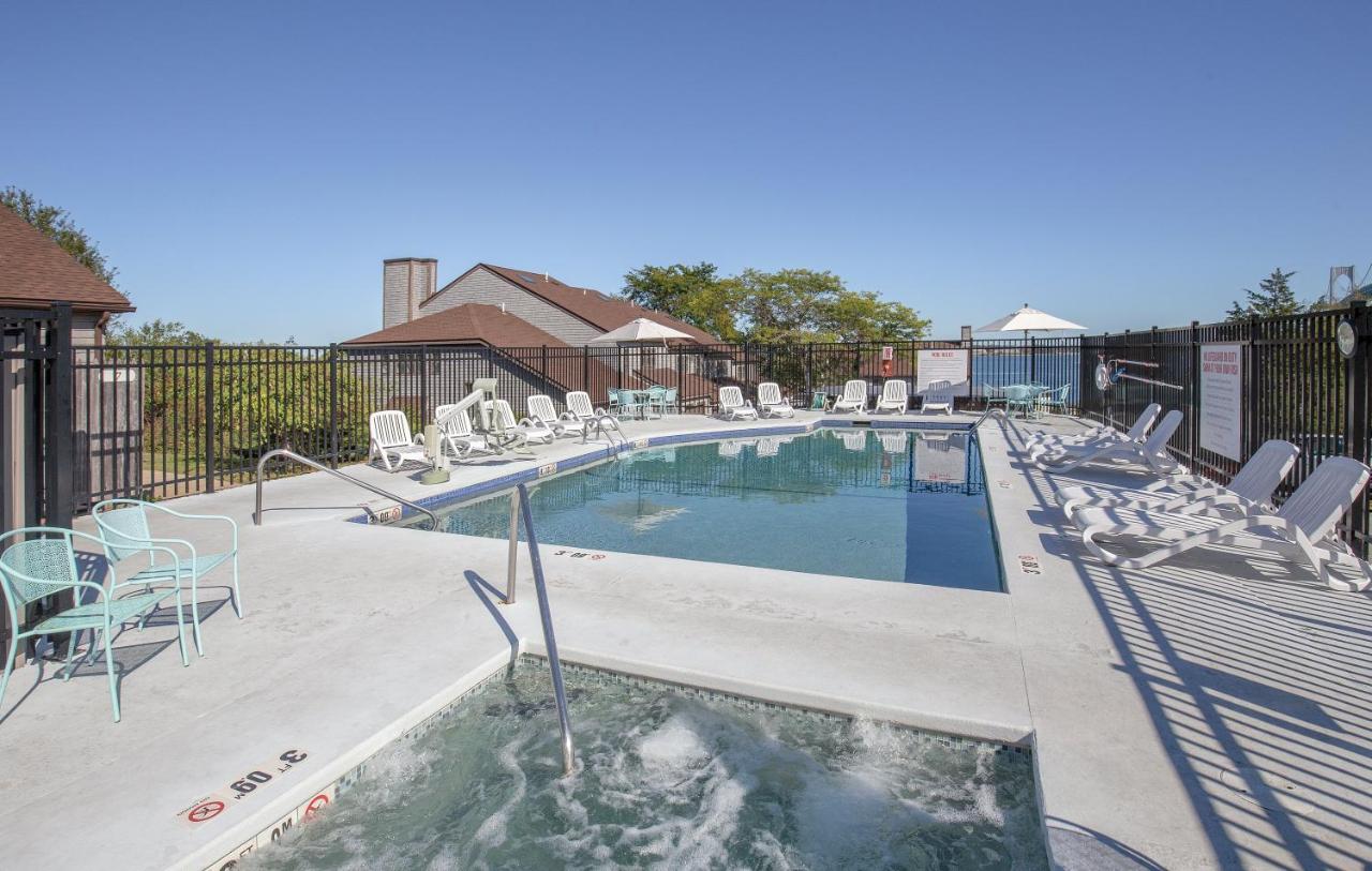 Club Wyndham Newport Overlook Jamestown Bagian luar foto